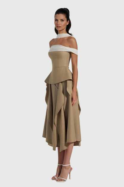 Classic Vintage Dress with a Flattering Fit