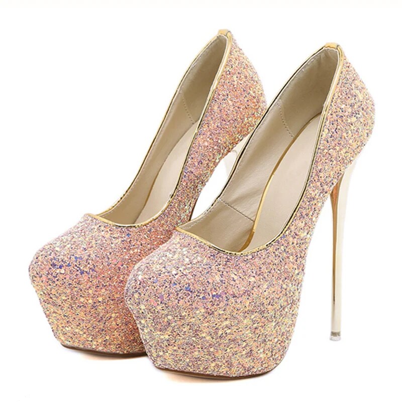 Beautifully Finished Heels in a Timeless Design