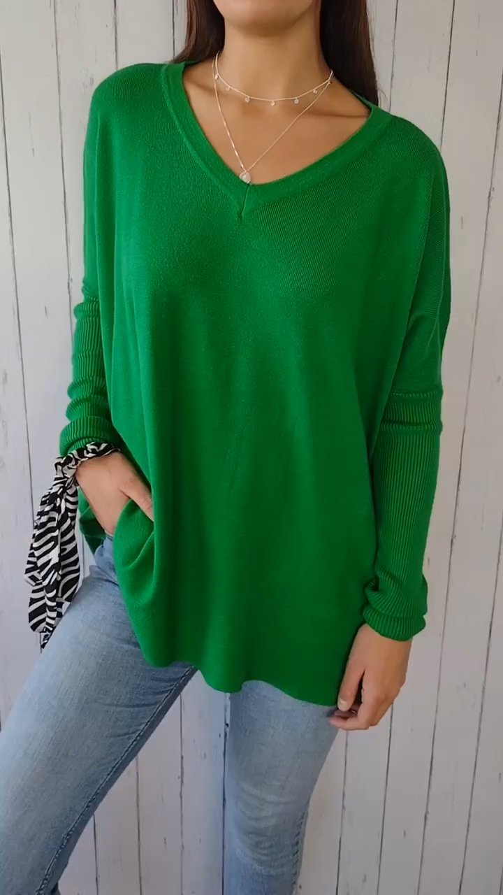 Beautifully Finished Top in a Timeless Design