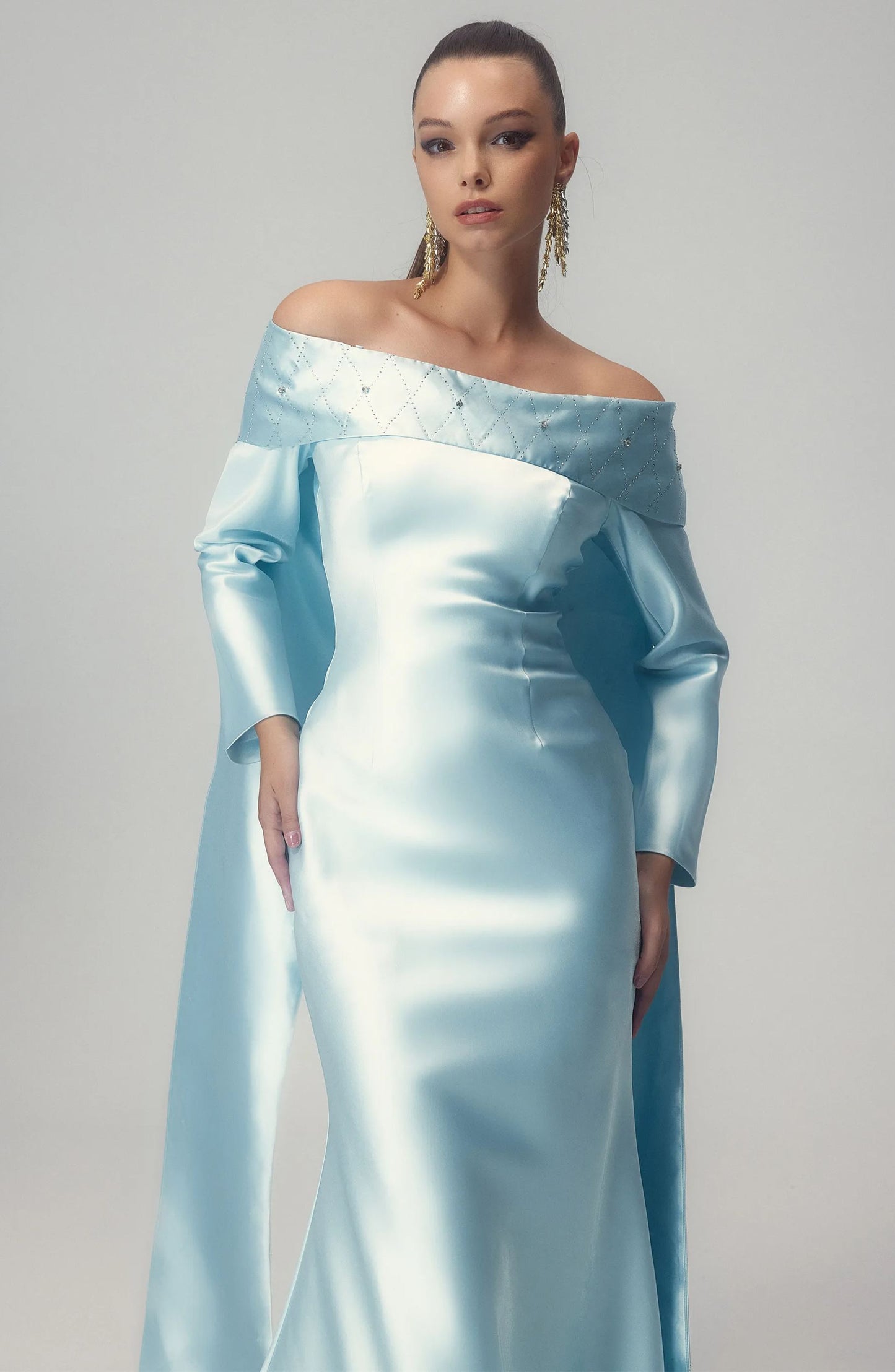 Sophisticated Dress with a Clean Classic Look