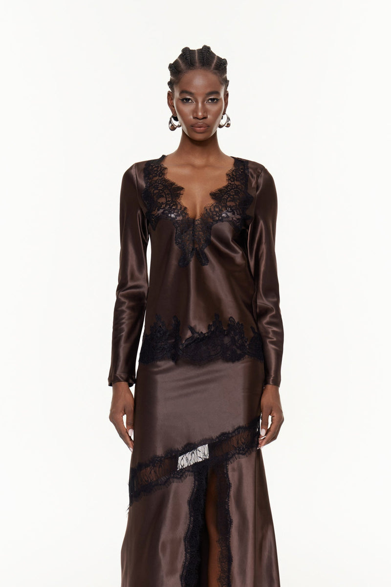 Classic Vintage Garment with a Flattering Fit