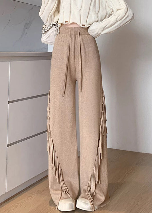 Well Tailored Pants with a Graceful Silhouette