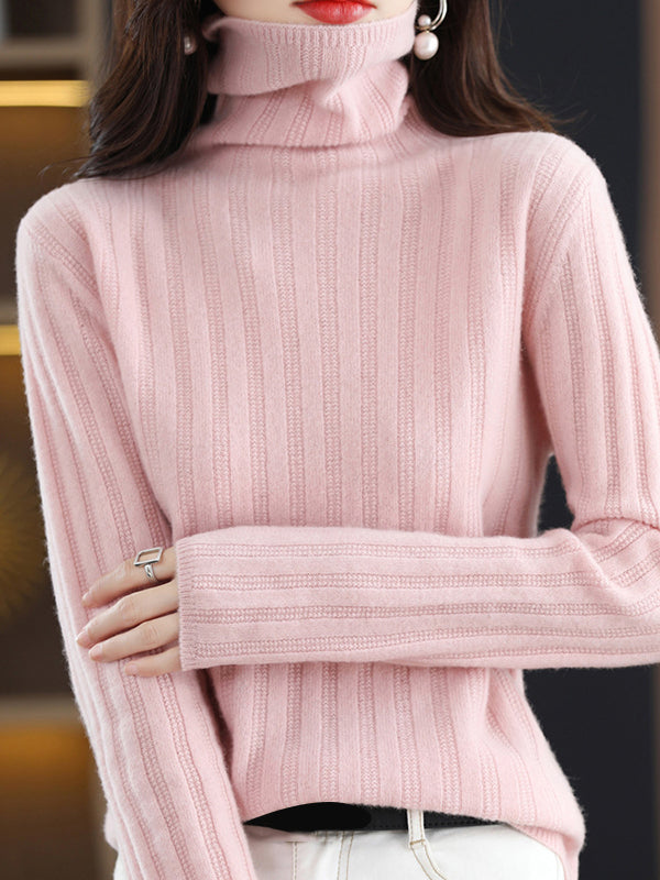Classic Vintage Sweater with a Flattering Fit