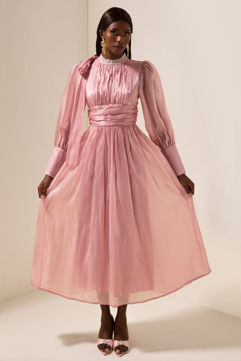 Beautifully Finished Dress in a Timeless Design