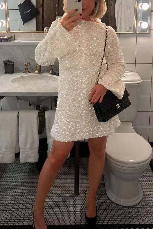 Classic Vintage Dress with a Flattering Fit