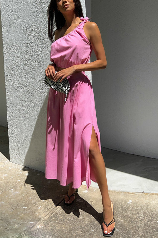 Gracefully Styled Garment for Any Occasion