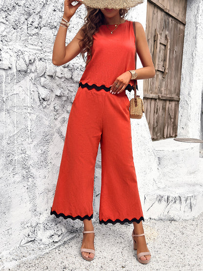 Effortlessly Elegant Pants with a Timeless Design