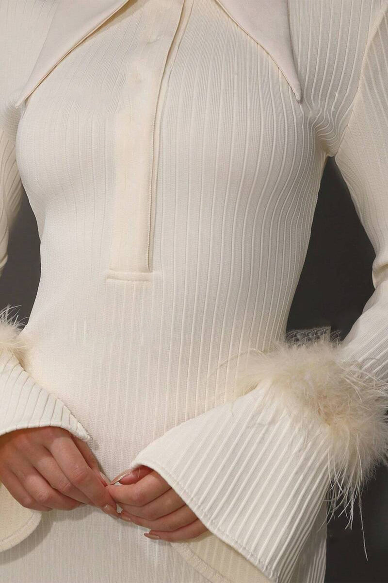 Beautifully Finished Dress in a Timeless Design