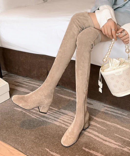 Polished Boots with an Effortless Classic Look