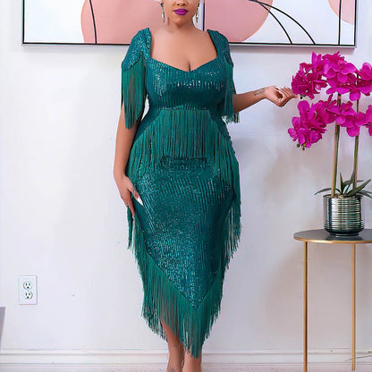 Beautifully Finished Dress in a Timeless Design