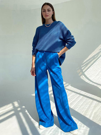Effortlessly Elegant Pants with a Timeless Design