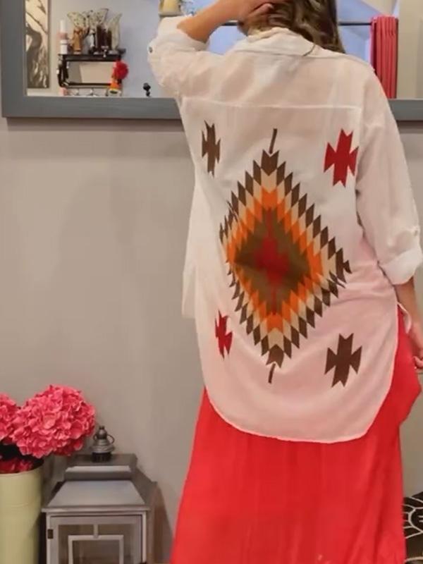Effortlessly Elegant Top with a Timeless Design