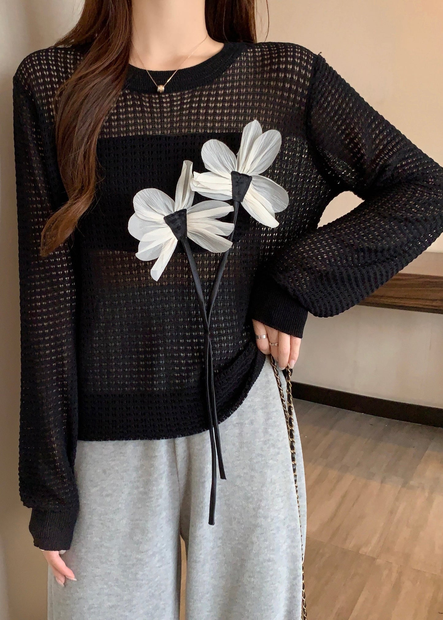 Effortlessly Elegant Top with a Timeless Design