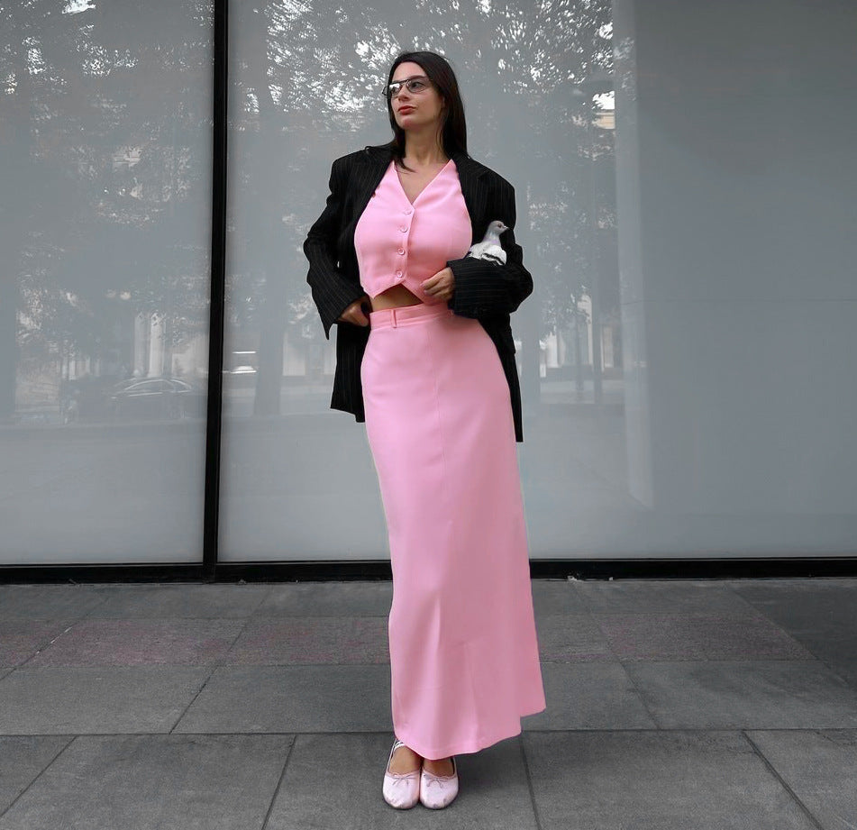 Well Tailored Coat with a Graceful Silhouette