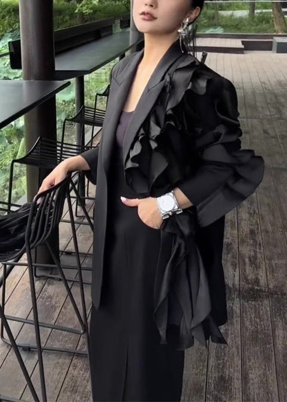 Effortlessly Elegant Coat with a Timeless Design