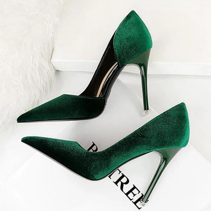 Classic Vintage Shoes with a Flattering Fit