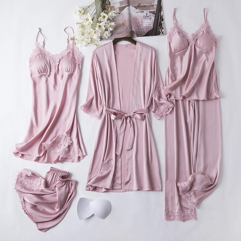 Well Tailored Garment with a Graceful Silhouette