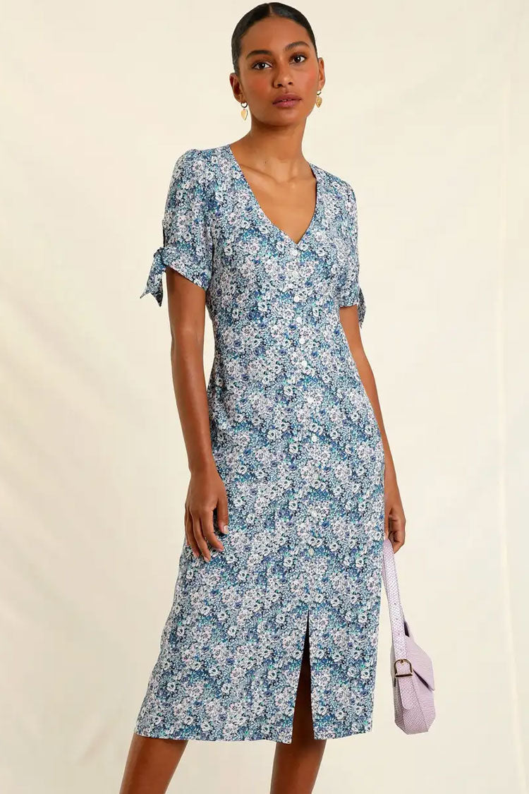 Classic Vintage Dress with a Flattering Fit
