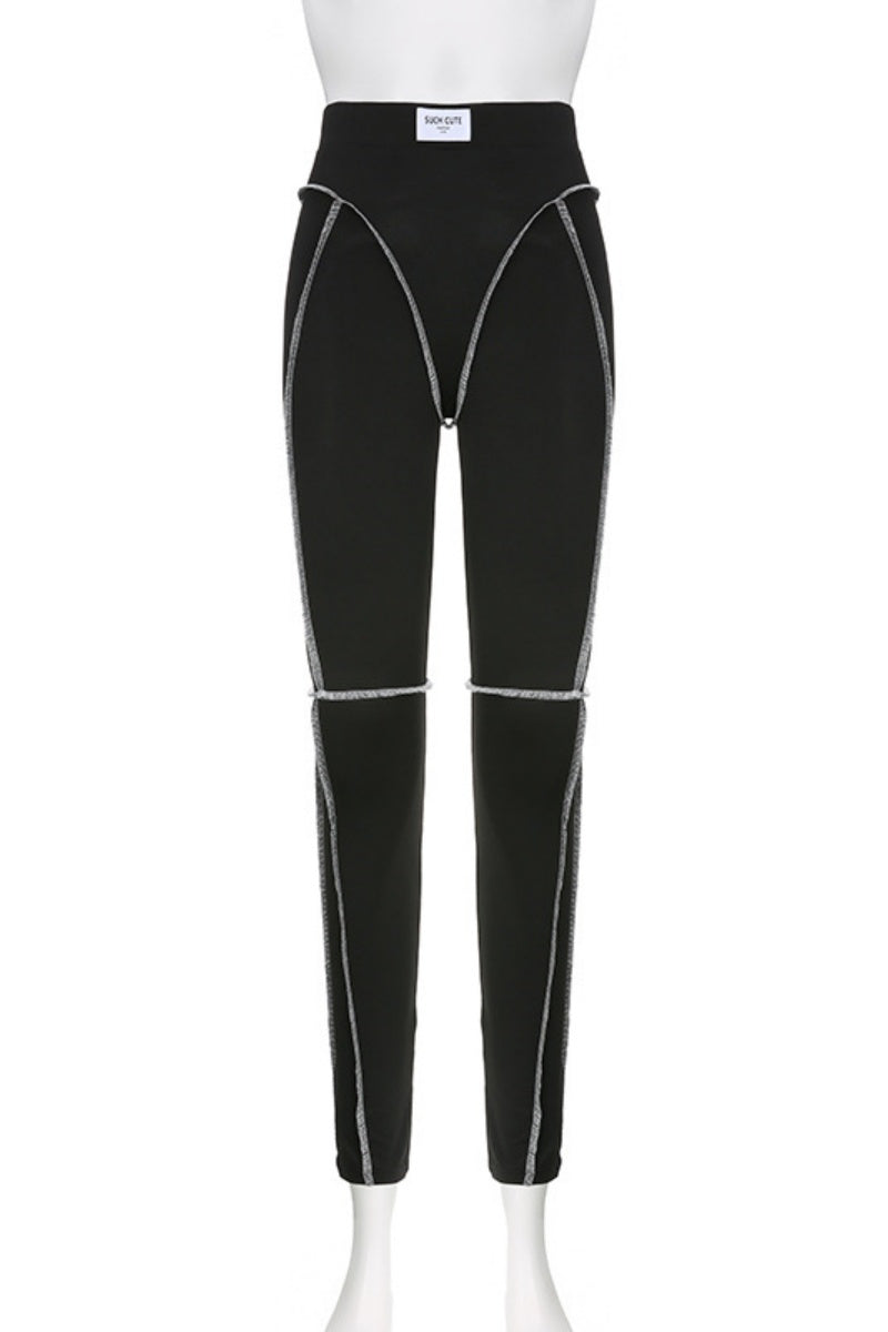 Effortlessly Elegant Trousers with a Timeless Design