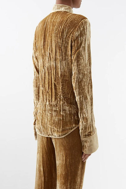 Effortlessly Elegant Blouse with a Timeless Design