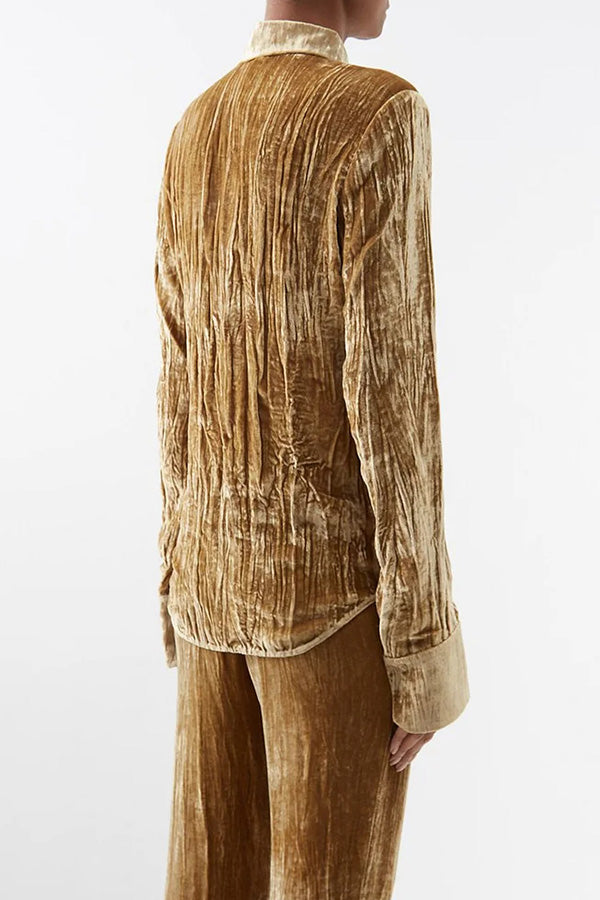 Effortlessly Elegant Blouse with a Timeless Design
