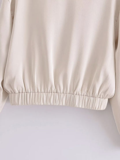 Well Tailored Jacket with a Graceful Silhouette