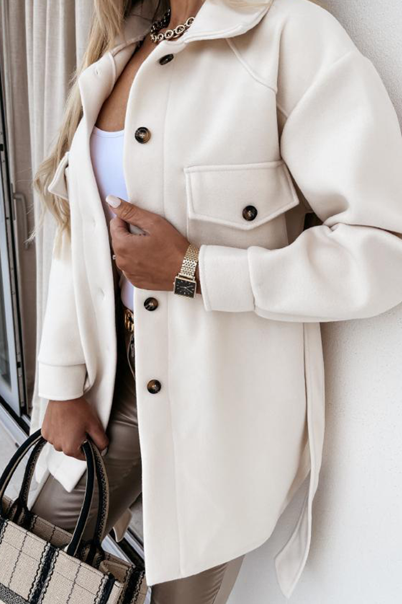 Effortlessly Elegant Garment with a Timeless Design