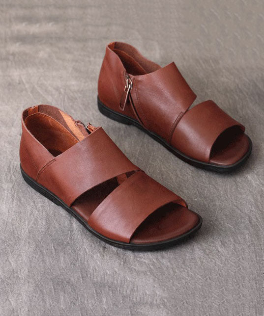 Effortlessly Elegant Sandals with a Timeless Design