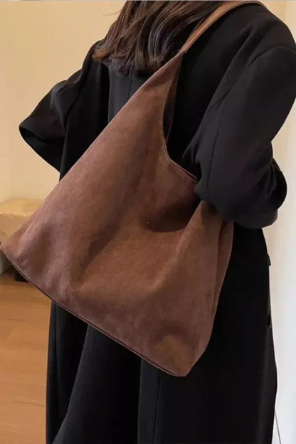 Gracefully Styled Bag for Any Occasion