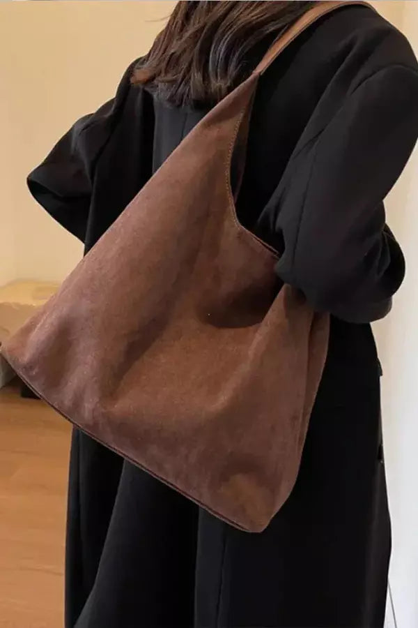 Gracefully Styled Bag for Any Occasion