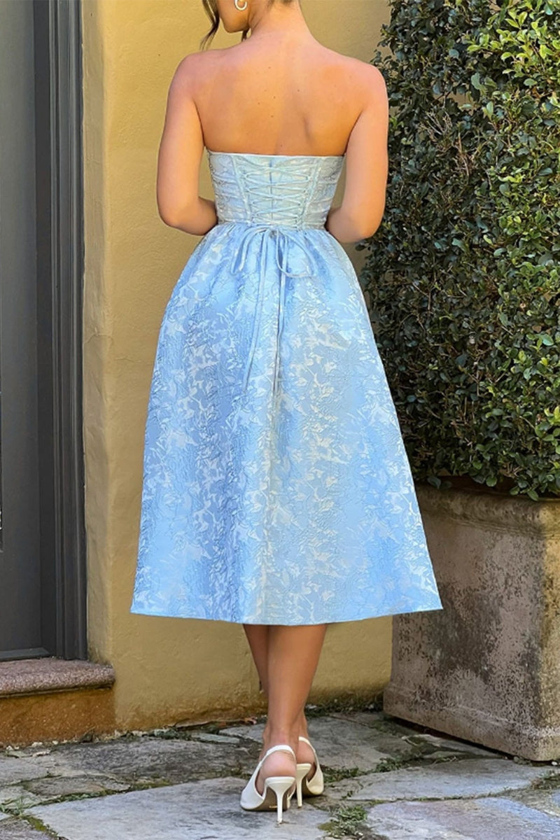 Well Tailored Dress with a Graceful Silhouette