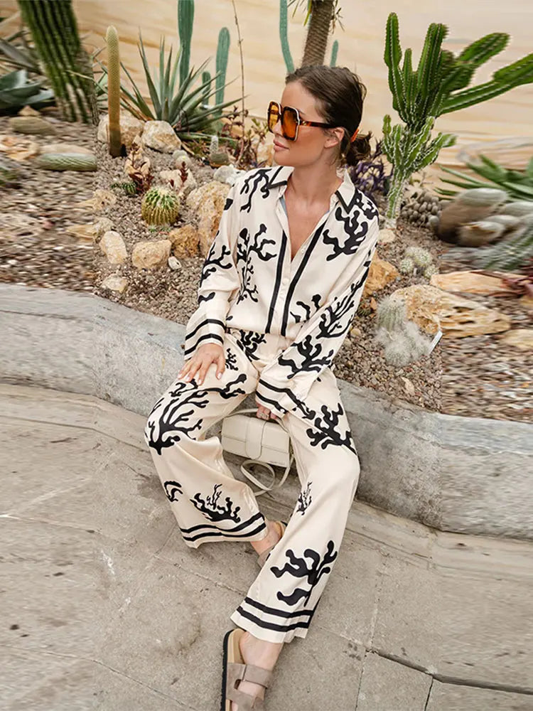 Polished Pants with an Effortless Classic Look