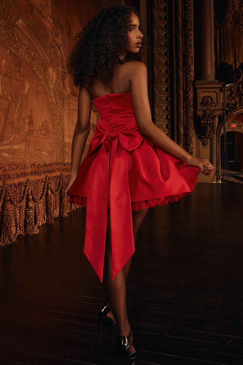 Sophisticated Dress with a Clean Classic Look
