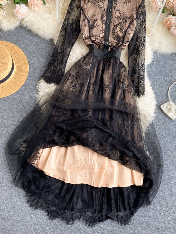 Beautifully Finished Dress in a Timeless Design