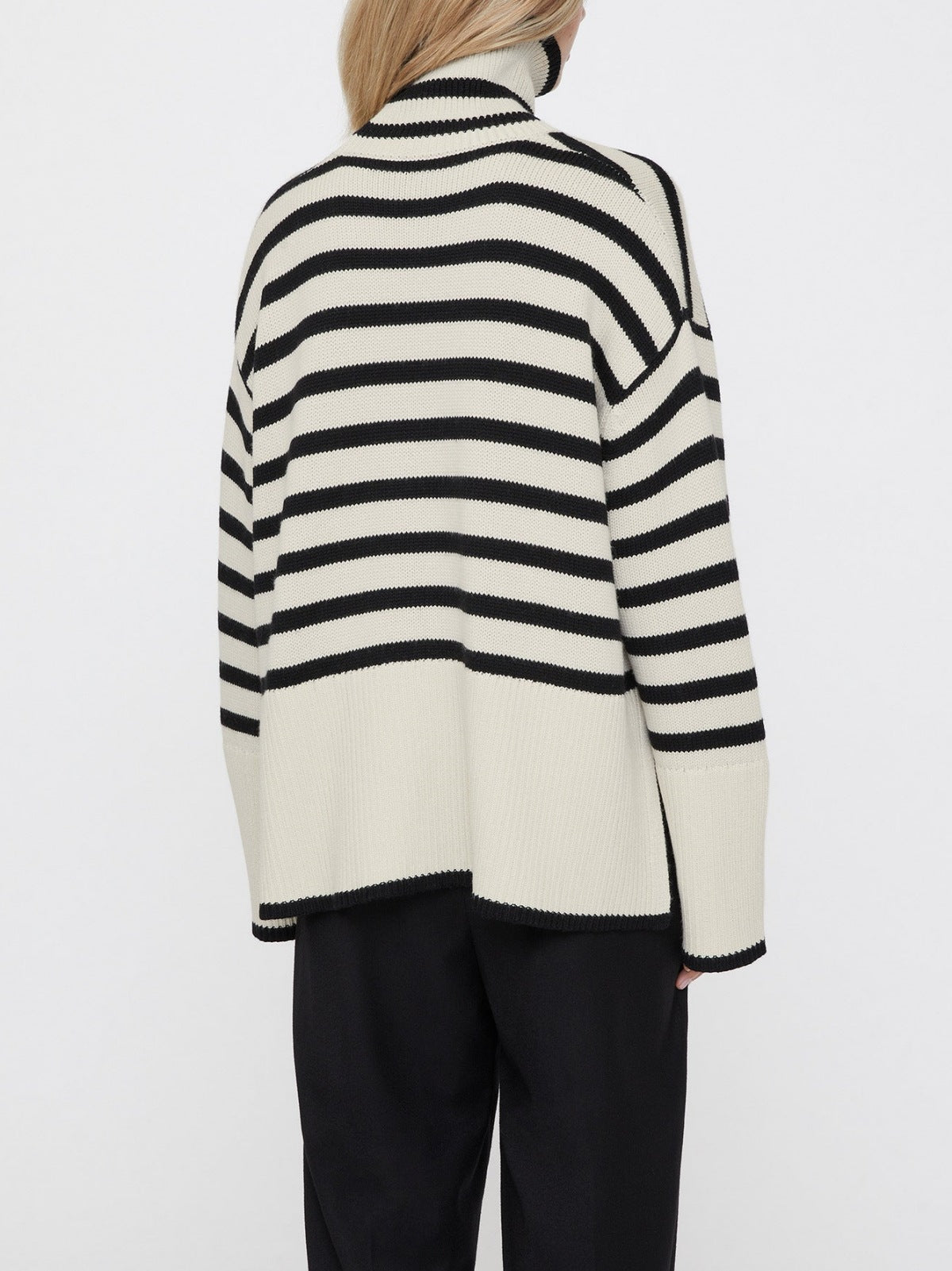 Beautifully Crafted Sweater in a Classic Style