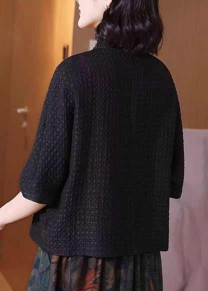 Classic Vintage Shirt with a Flattering Fit