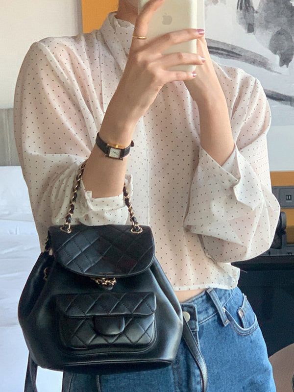 Classic Vintage Blouse with a Flattering Fit