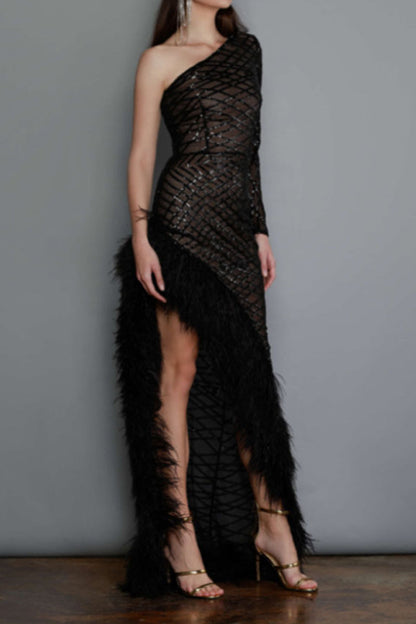 Gracefully Styled Dress for Any Occasion