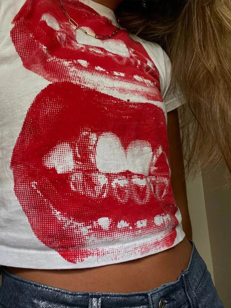 Beautifully Crafted T-Shirt in a Classic Style