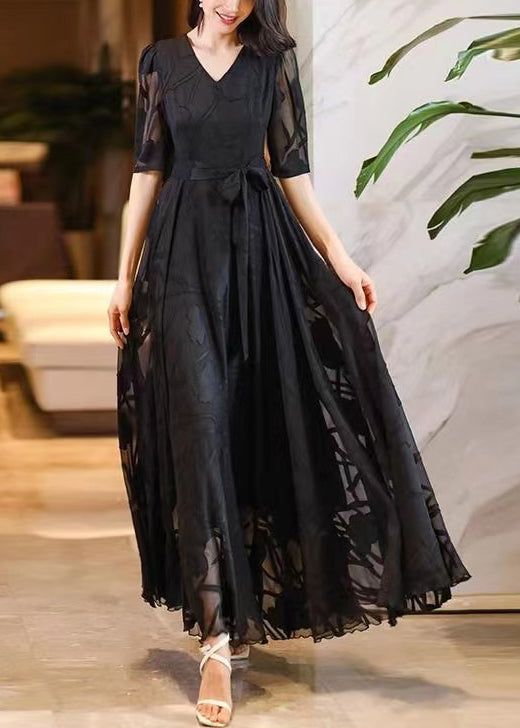 Sophisticated Dress with a Clean Classic Look