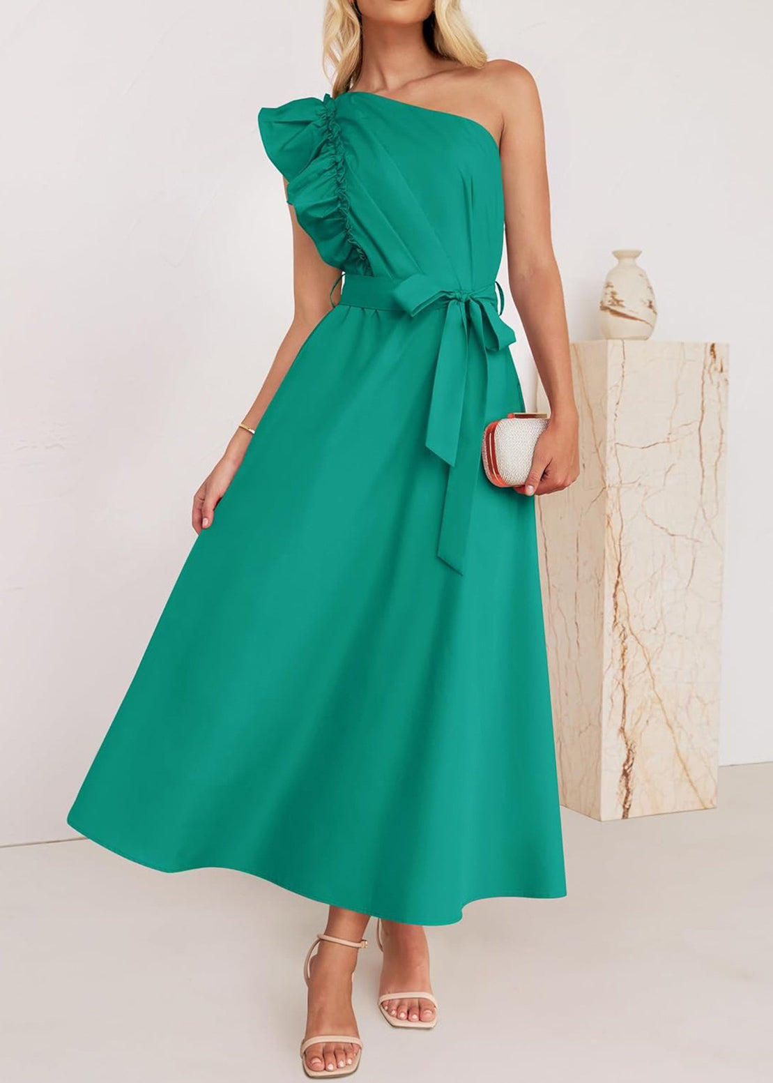 Sophisticated Dress with a Clean Classic Look