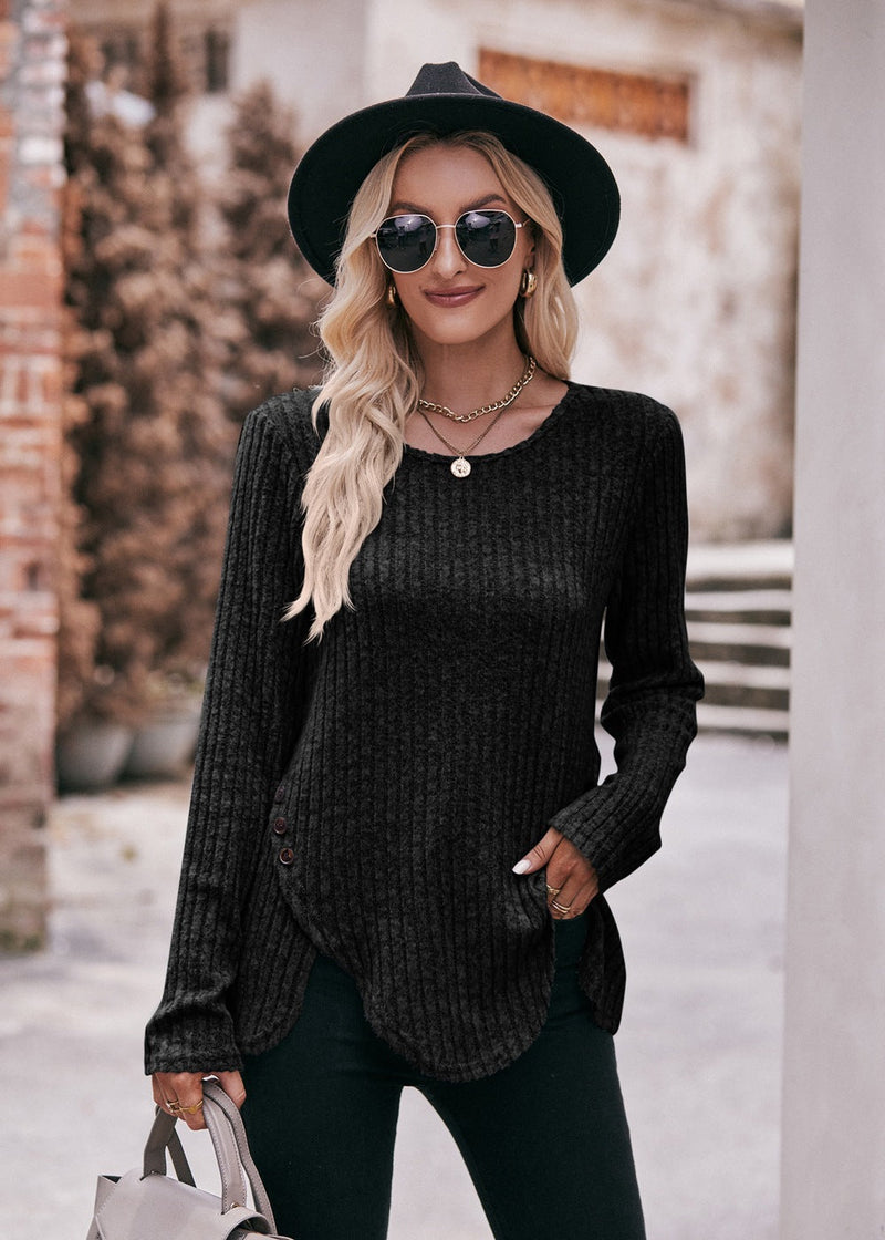 Well Tailored T-Shirt with a Graceful Silhouette