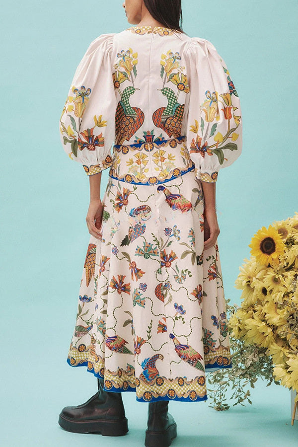 Effortlessly Elegant Garment with a Timeless Design