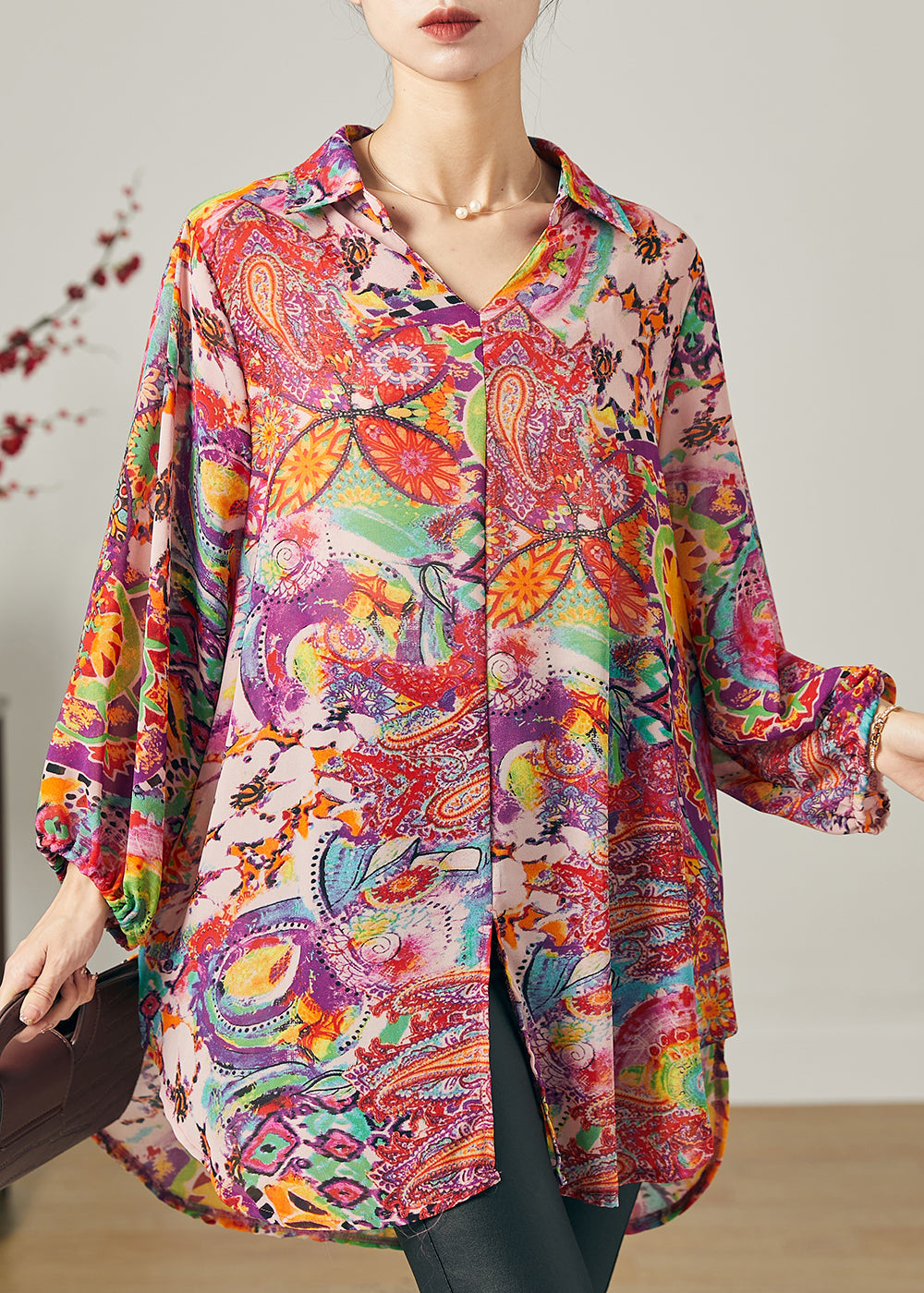 Effortlessly Elegant Blouse with a Timeless Design