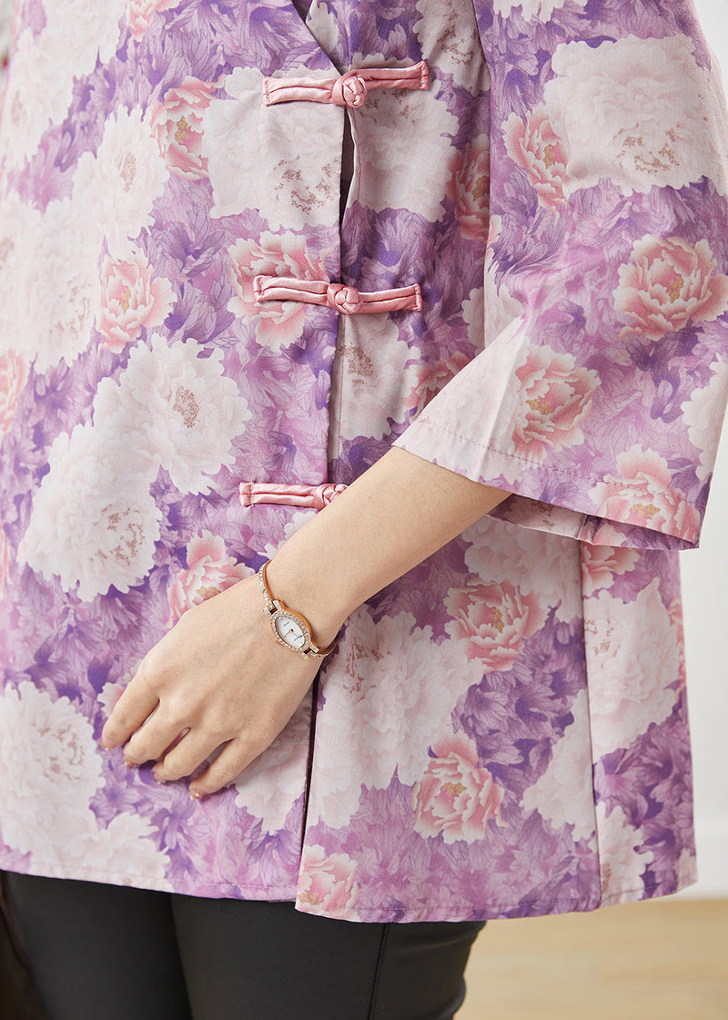 A Vintage Style Top with Delicate Timeless Details