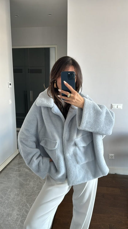 Sophisticated Jacket with a Clean Classic Look