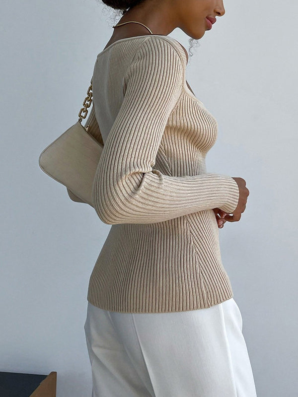 Classic Vintage Sweater with a Flattering Fit