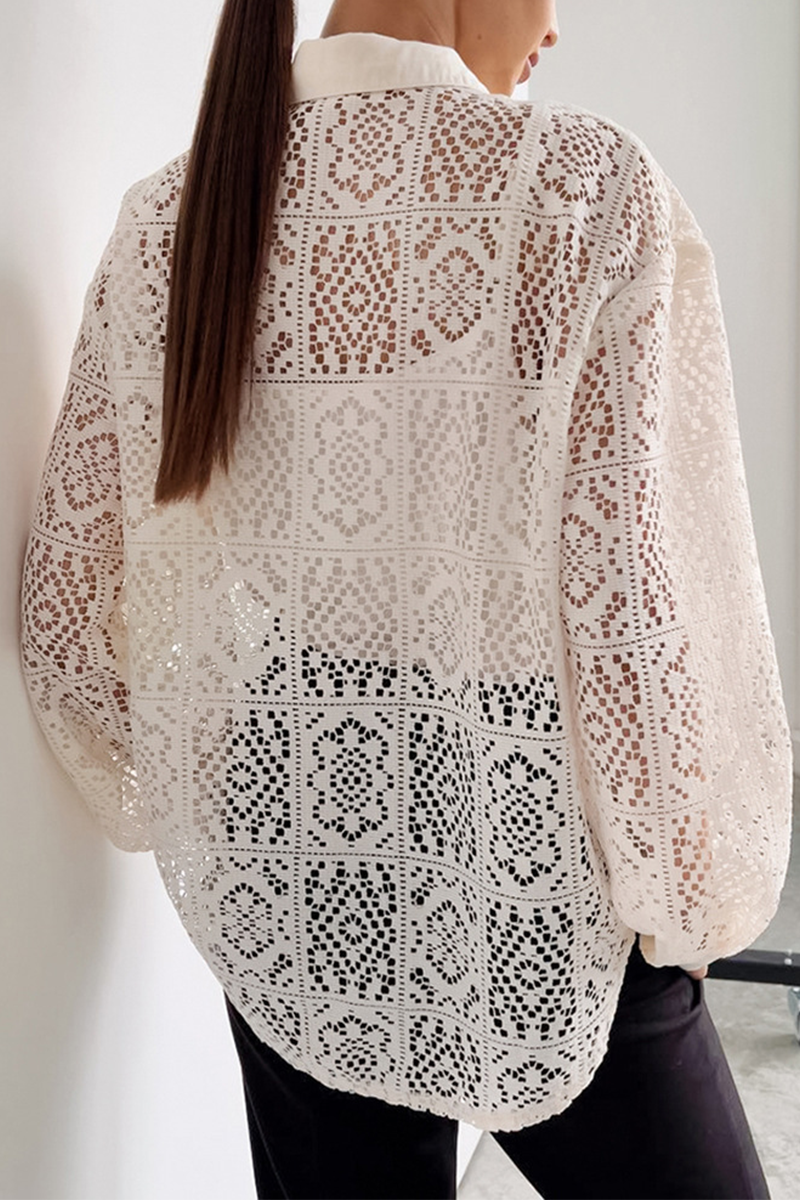 Well Tailored Blouse with a Graceful Silhouette
