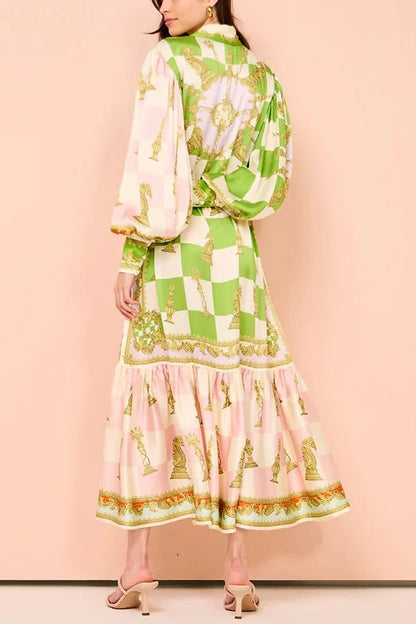 Classic Vintage Dress with a Flattering Fit