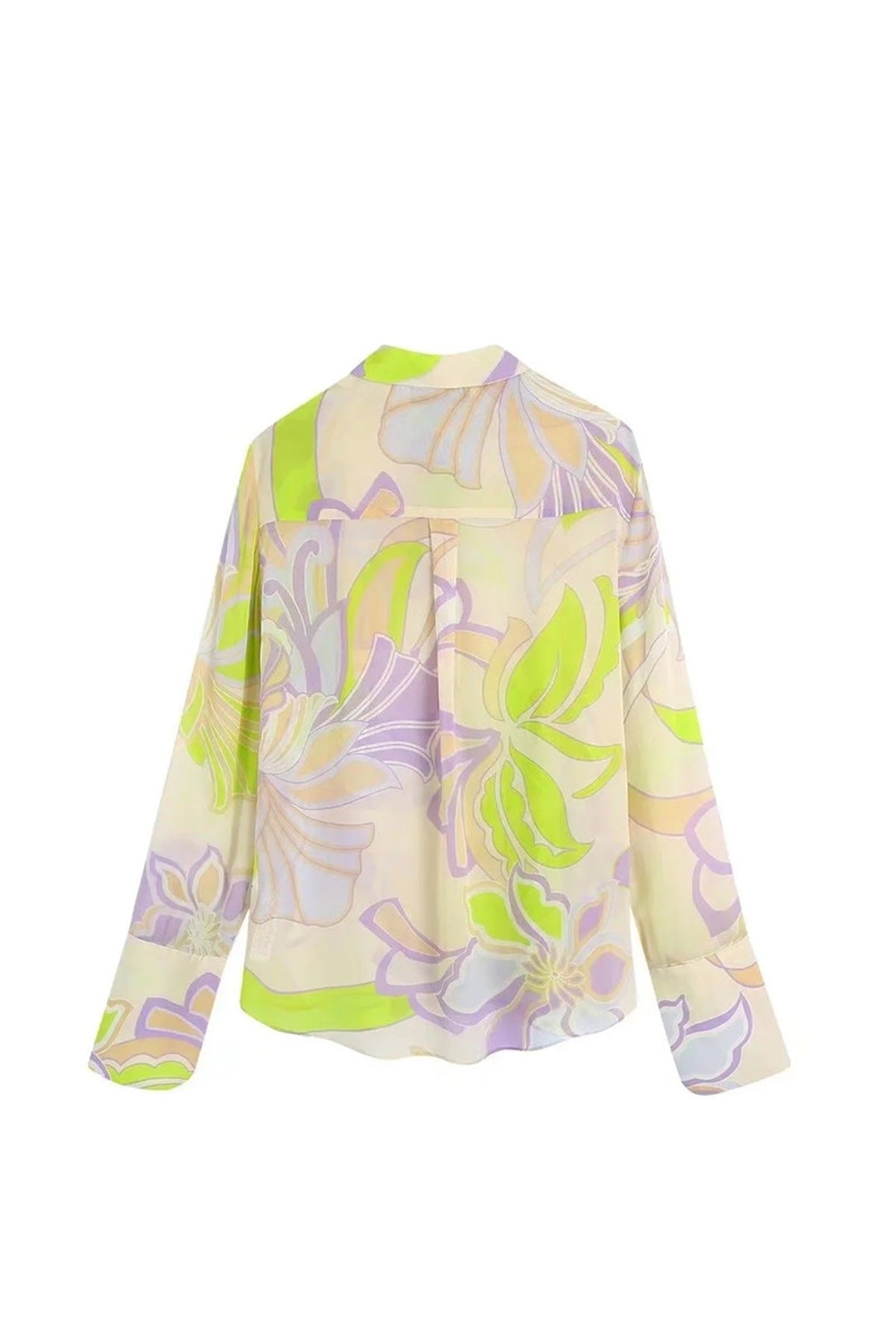 Classic Vintage & Enduringly Stylish Blouse